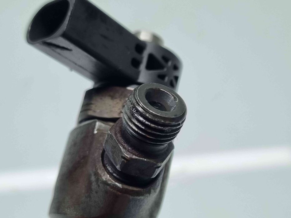 Injector  Skoda Octavia 2 (1Z3) [Fabr 2004-2013] 03L130277J 2.0 TDI CJ