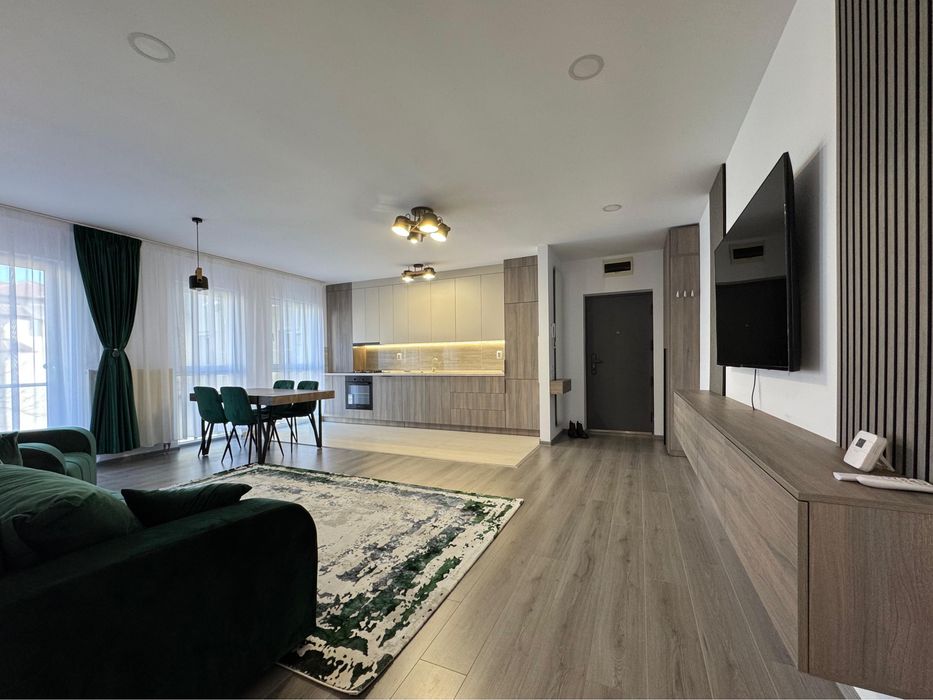 Apartament complet mobilat si utilat. Prima închiriere.