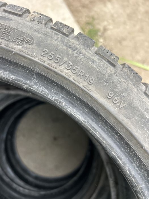 255 35 19 cu 225 40 19 Michelin alpin MS