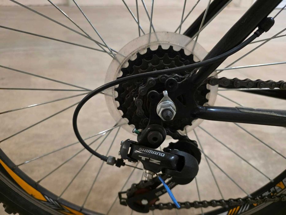 2 броя велосипеди в перфектно състояние, марка INTERBIKE, 26 цола алуминиеви двуслойни капли