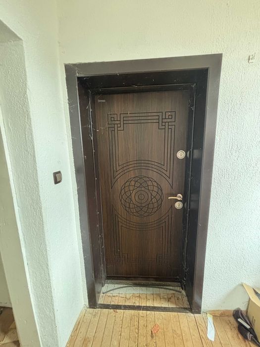 КЪЩА с ГОЛЯМ ДВОР в с. Васил Левски