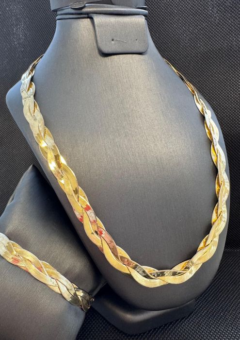 Superb  set argint placat cu aur 24k galben si alb