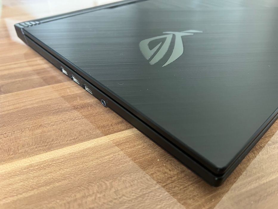 Ноутбук ASUS Rog Strix G512LW