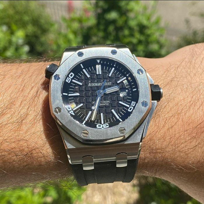 Ademars piguet royal oak offshore diver