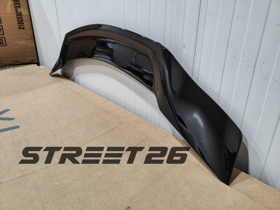 Eleron Lip Portbagaj Mercedes C-Class W204 (2007-2014)  Negru Lucios