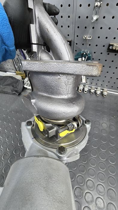 Турбина 2.0 TFSI с фланец за монтаж на 1.8т