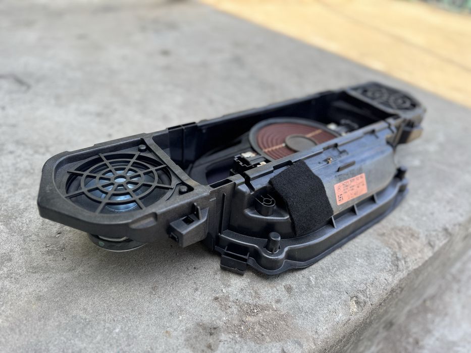 Бас говорител Harman Kardon logic 7 за Mercedes W221/W216