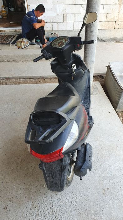 Sukuter sotiladi 150 kubalik