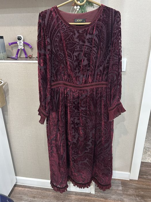 Продается  платье новое  (Турция)