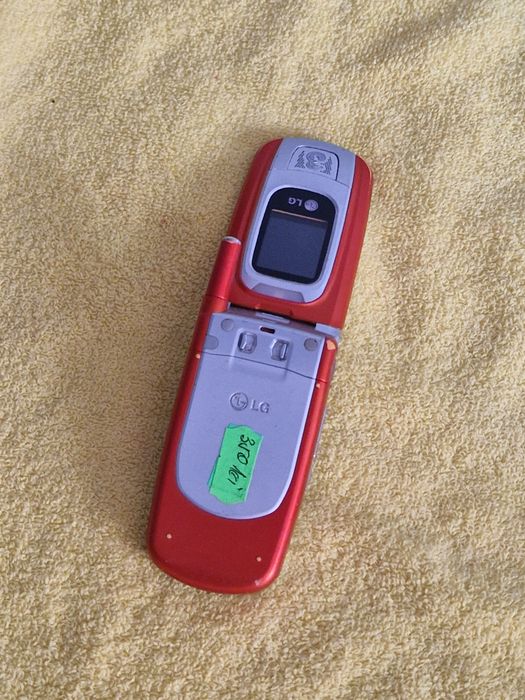 Telefon lg U8180 perfect funcțional