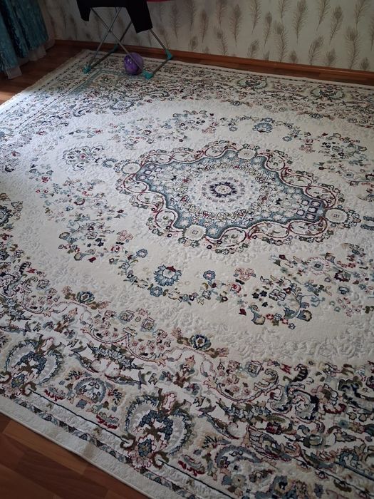 3*4 кілем сатылады