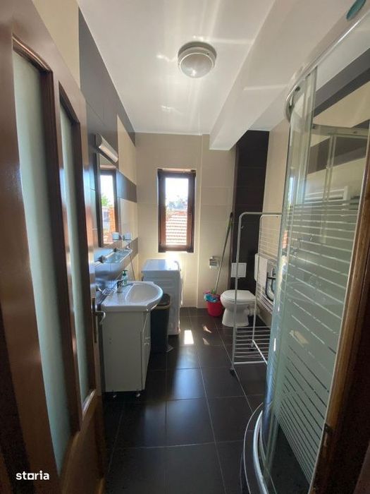 Apartament cu 2 camere, bloc nou, parcare inclusa, semicentral