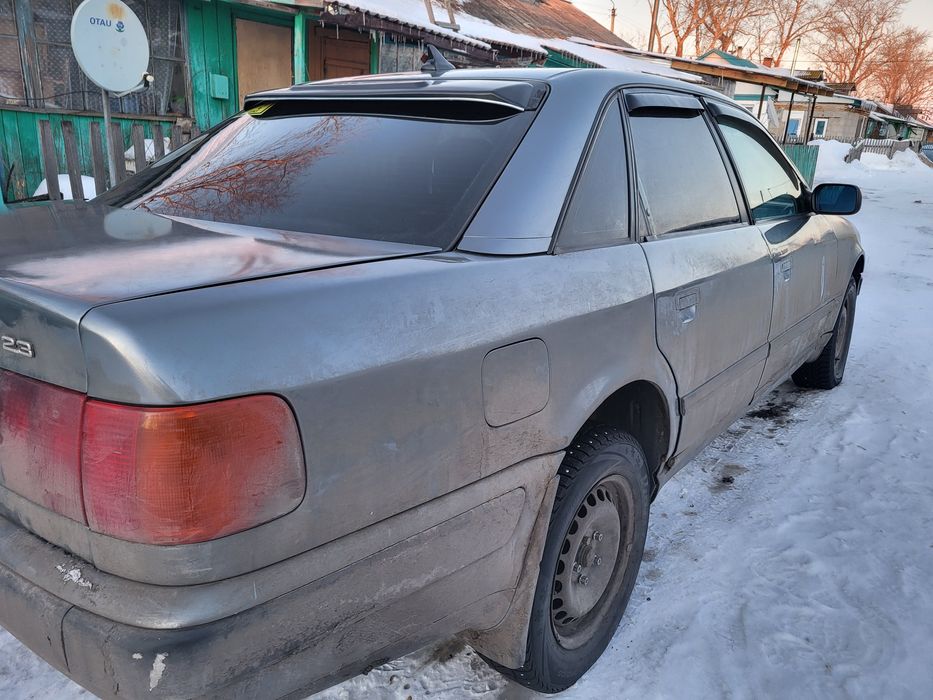 Продам ауди 100 с4
