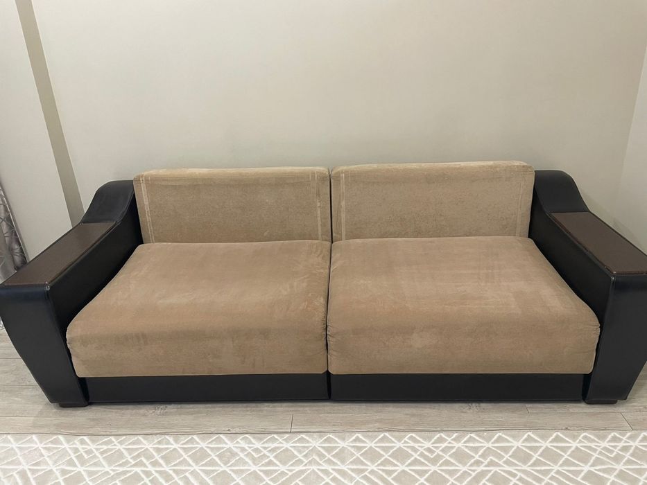 Продам диван в зал трансформер