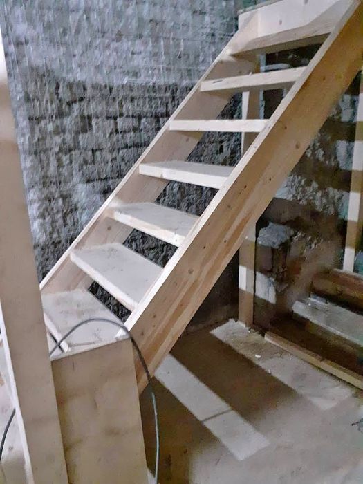 Executam acoperisuri