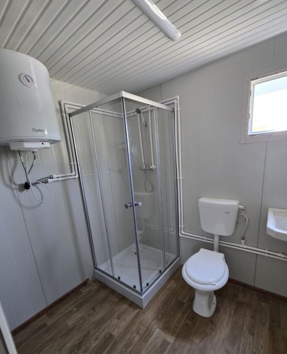 Vand containere modulare la super preț-calitate