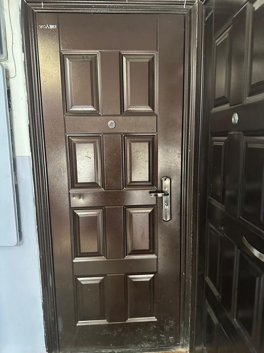 продам входной дверь