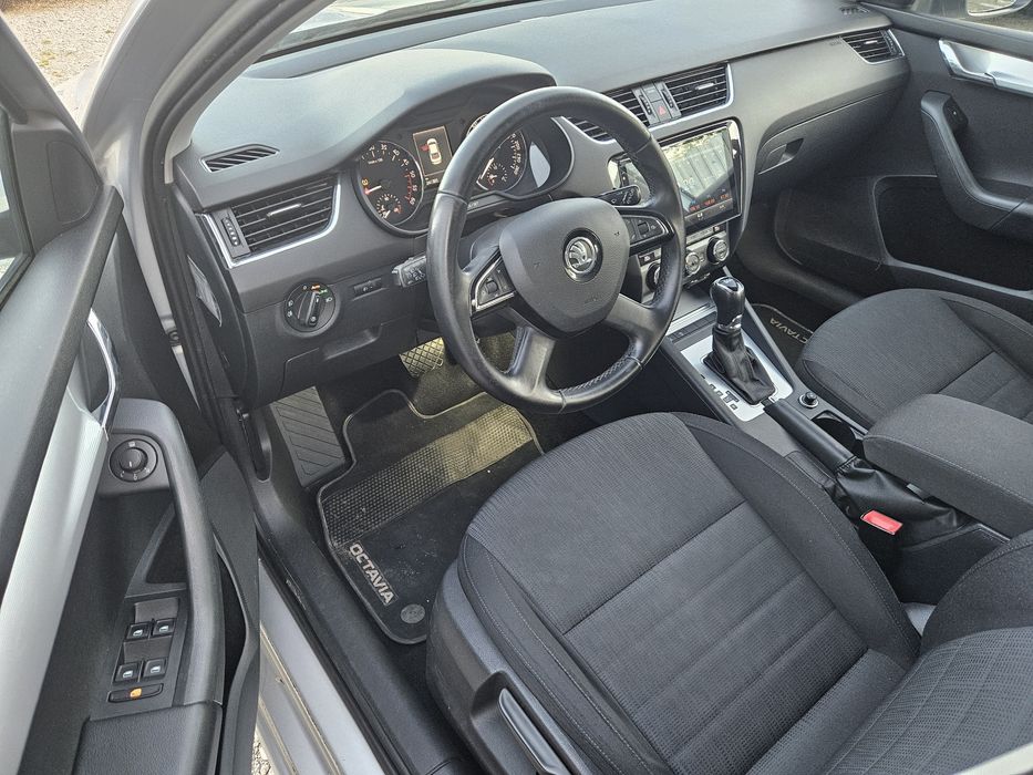 SKODA Octavia 3 ~ Euro 5 ~ 1.6 tdi 105 Cp/DSG/Berlina/SenzPark/Navi/Sc Incalzite/