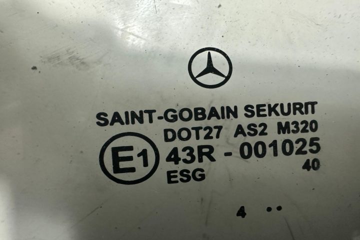 Geam dreapta fata 43R-001025 Mercedes-Benz Sprinter prima generatie 9