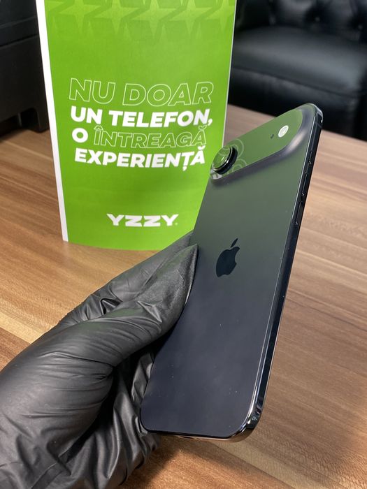 iPhone Air • 128 GB • Black