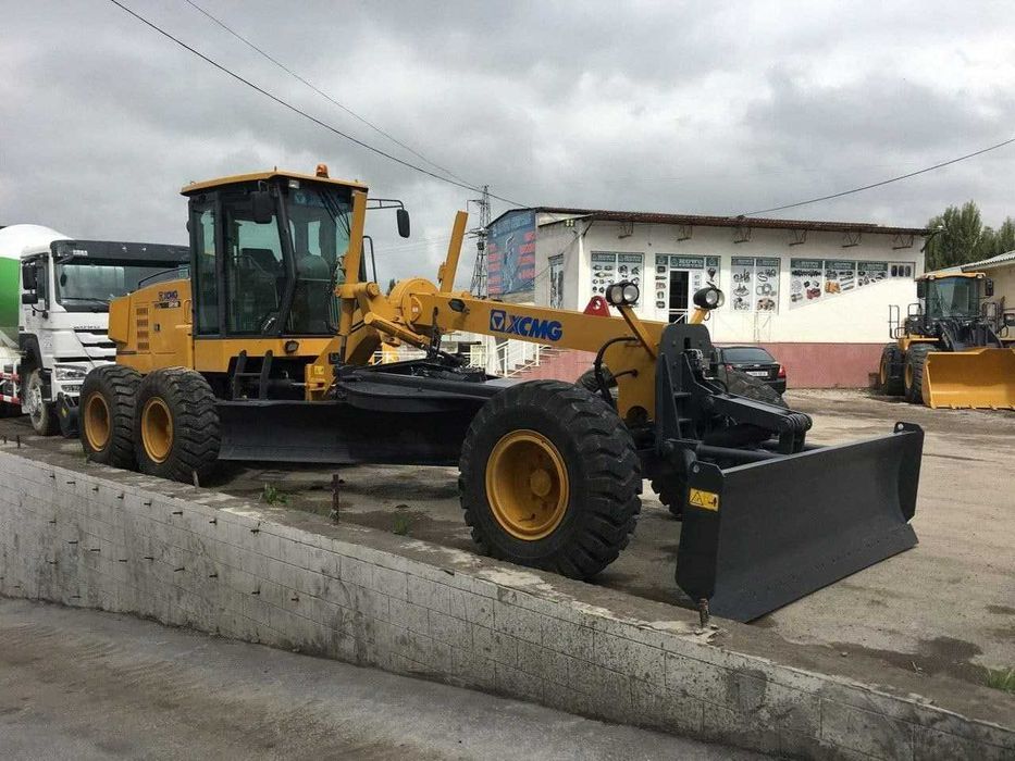 Автогрейдер - XCMG GR 180