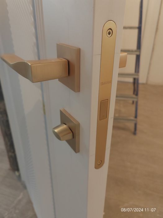 Установка дверей