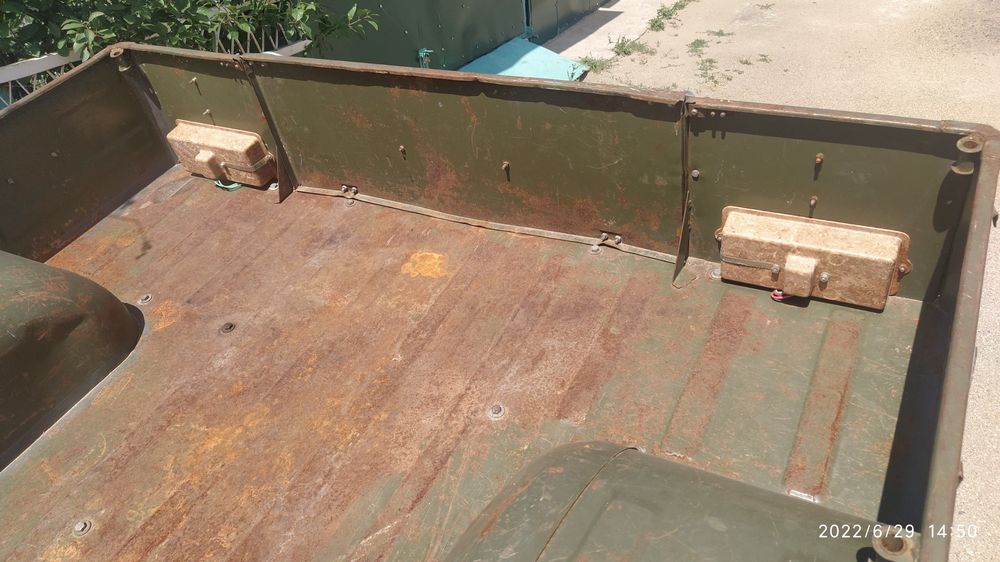 Легковой прицеп самосвал