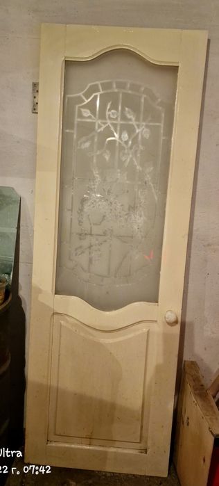 Продам межкомнатные двери