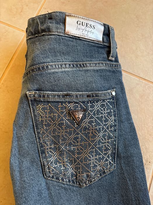 Дънки Guess нови с камъчета 28