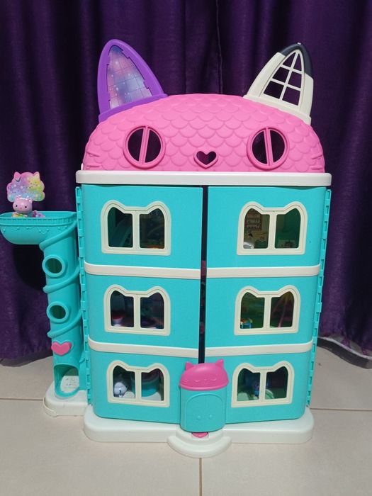 Casa lui Gabby 's Dollhouse