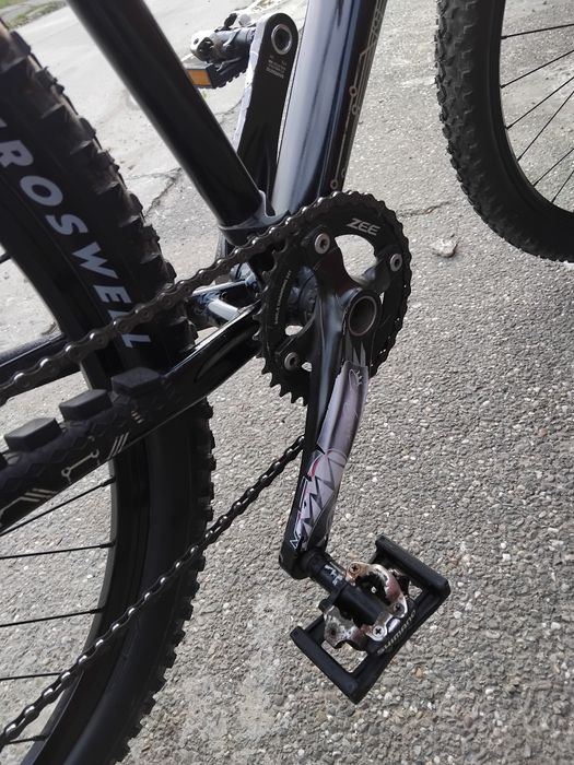 Vând  bicicleta în stare bună are roti de 29 si frane pe ulei