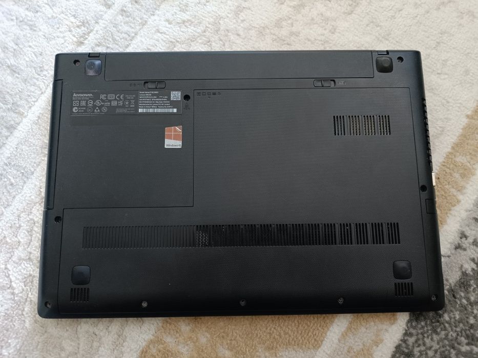 Ноутбук Леново продам