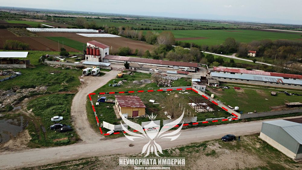 Продавам парцел 1709кв сграда 100кв промишлена зона север село Болярци