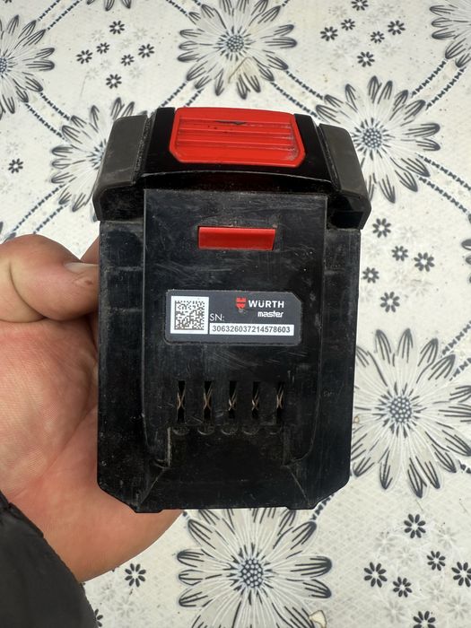 Акумулаторна батерия WURTH M-CUBE/ 18V/ 2Ah - Литиево йонна батерия