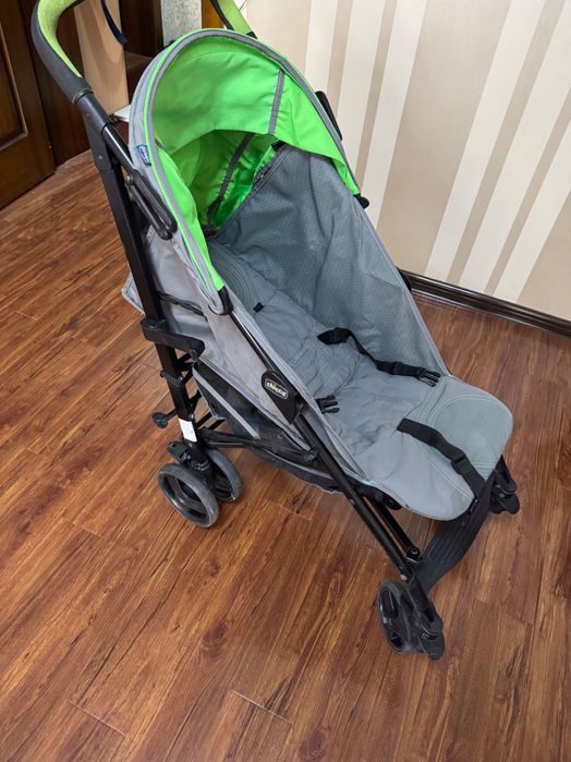 Коляска прогулочная Chicco