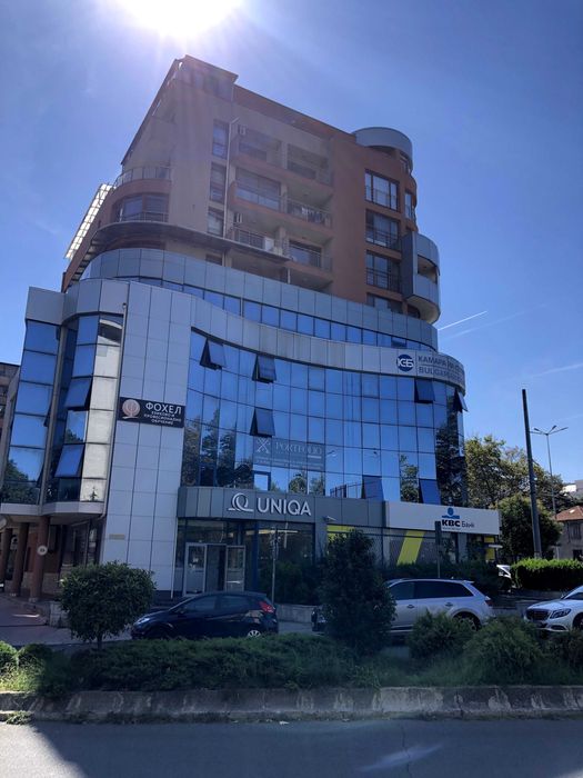 Дава се под наем Офис в Айтос - 72 кв.м за 663 € - Снимка #1