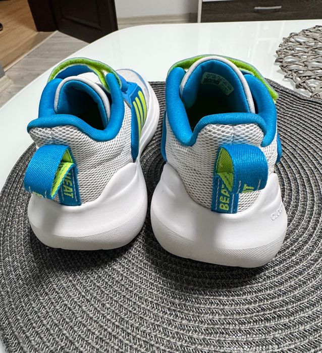 Маратонки Adidas/ Адидас