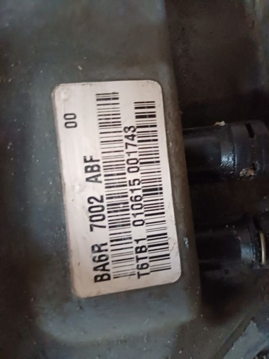 Cutie viteza 1.5 Diesel Ford Fiesta
