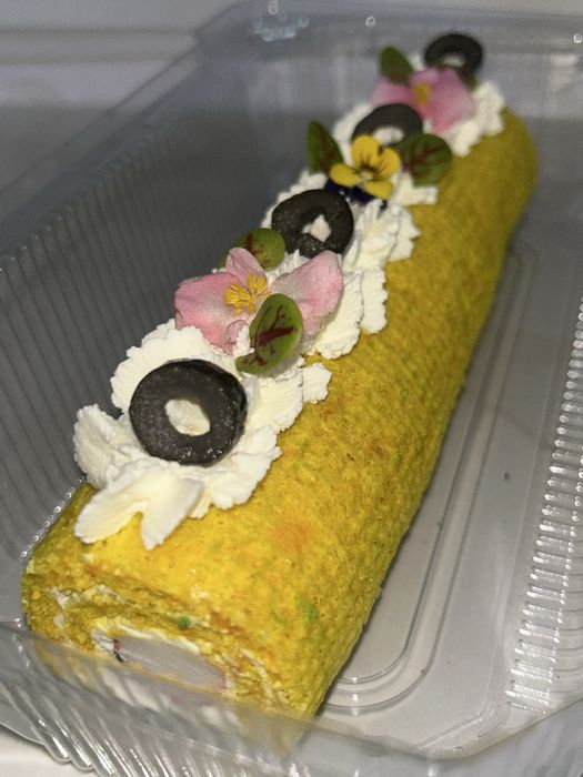 Продам рулеты закуски
