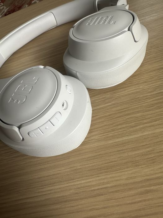 Căști JBL Tune 710 BT – White, wireless Bluetooth