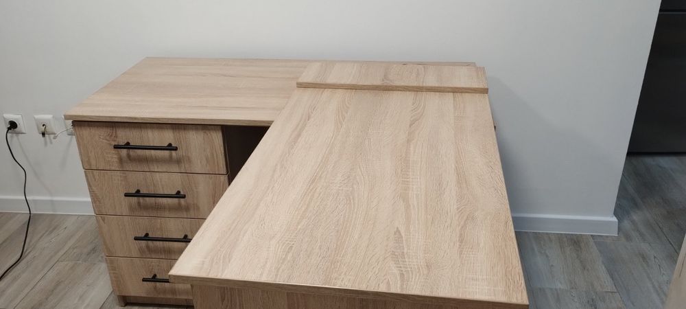 Разтегателно бюро