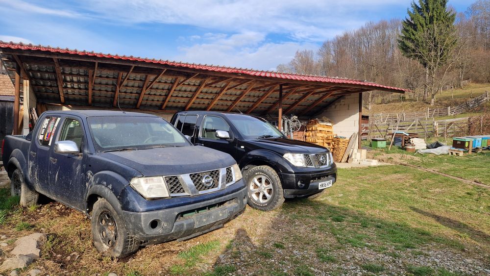 Vând 2 Nissan Navara d40 175 cai