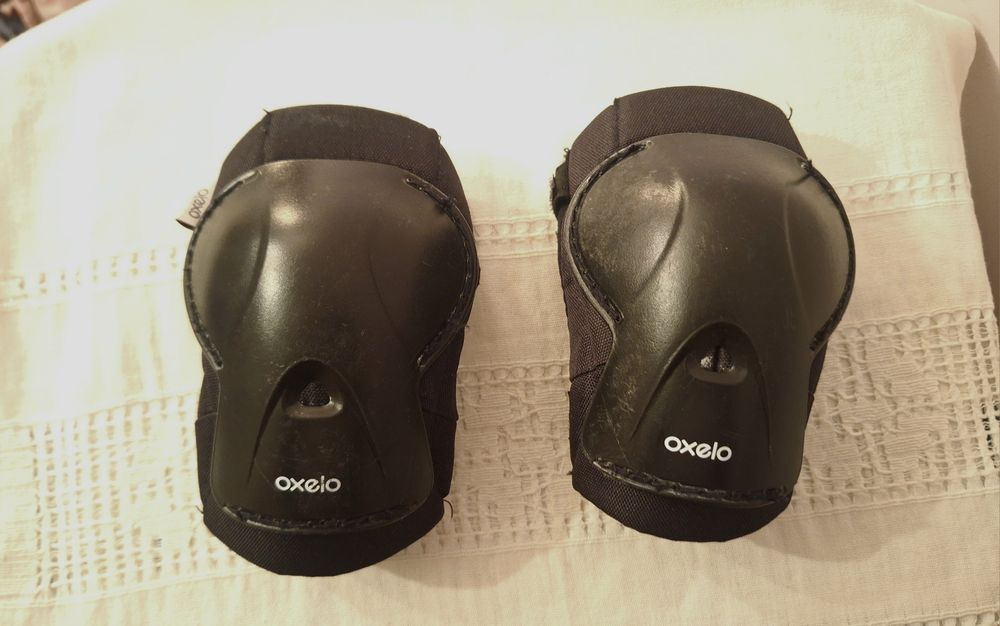 Protectii role, bici, troti, skate Oxelo marimea S copii 9-15 ani