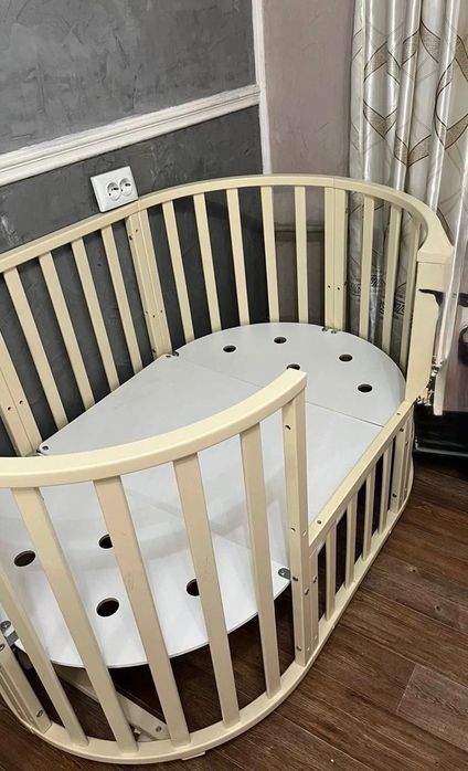 Продаю манеж без матраса