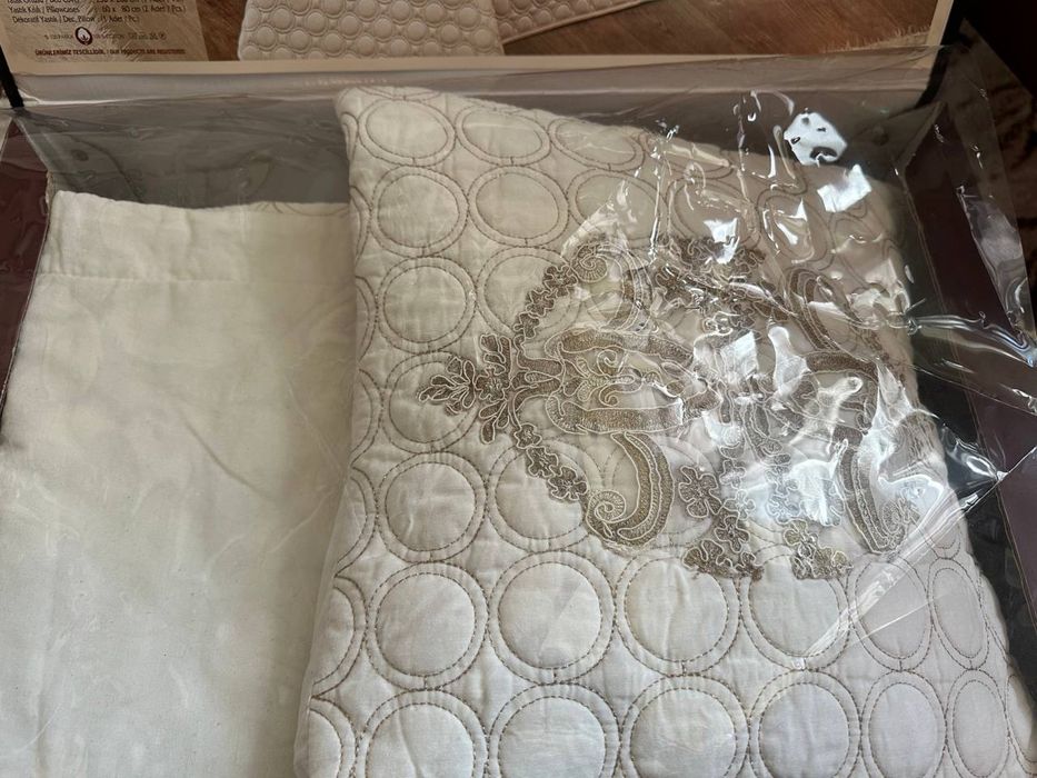 Покрывало на двуспальную кровать/krovatga pokrival