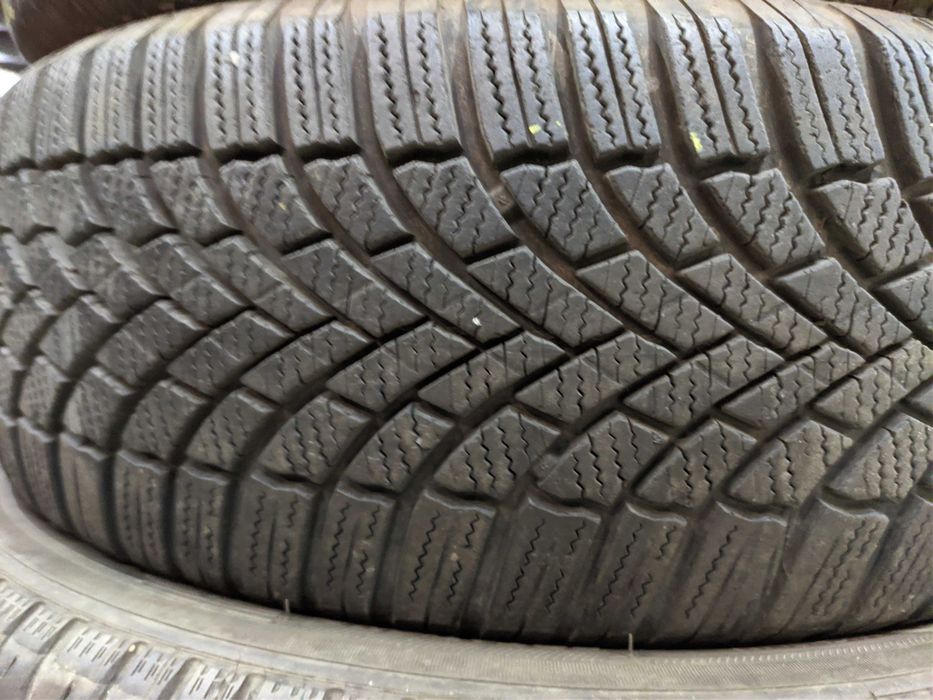 4бр Зимни гуми 205 55 16 - Bridgestone