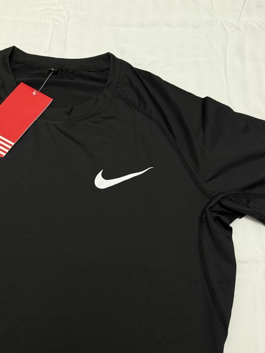 Футболка Nike черный цвет