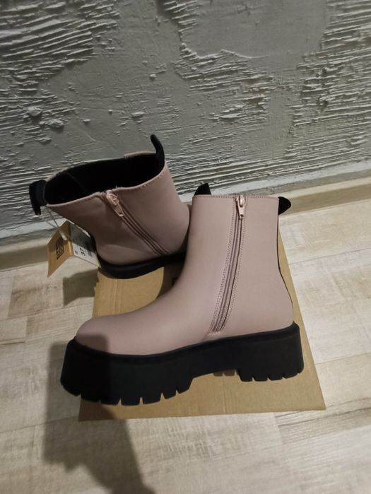 Боти бледо/розови 37