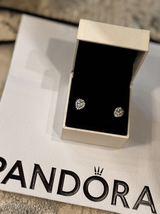 Pandora обеци Пандора