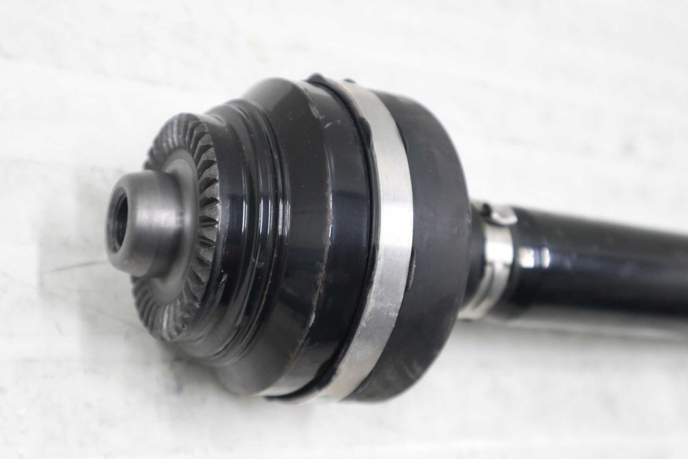Задна дясна полуоска БМВ Х5 Г05 50е фейс БМВ ХМ Г09 BMW G05 50e LCI G09
